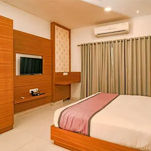 Hotel Blu Orchid Udaipur Hotel